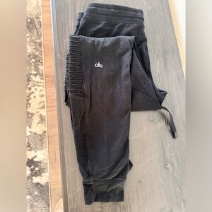 Alo sweatpants